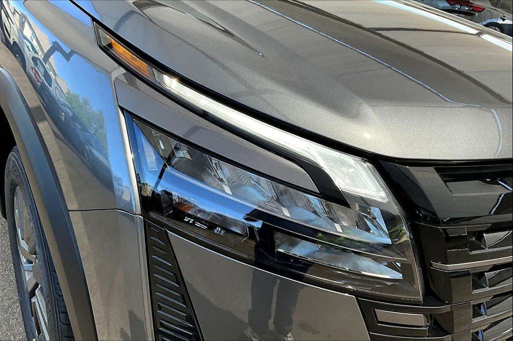 new 2026 Nissan Pathfinder car, priced at $38,945