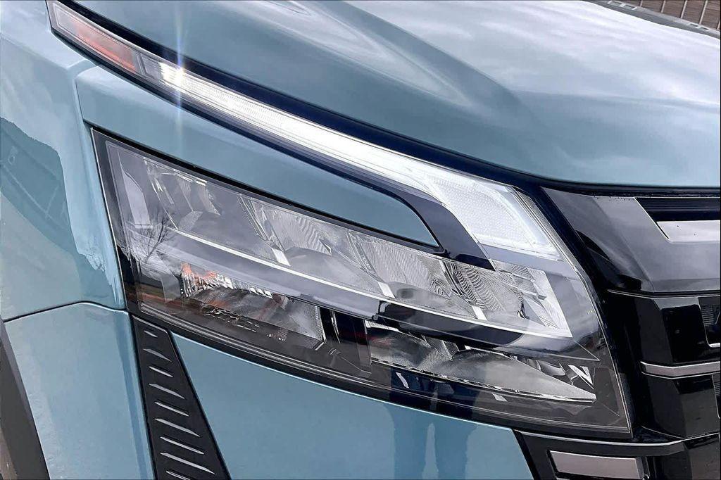 new 2026 Nissan Pathfinder car, priced at $45,560