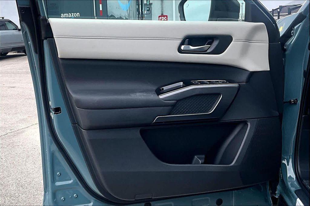 new 2026 Nissan Pathfinder car, priced at $45,560