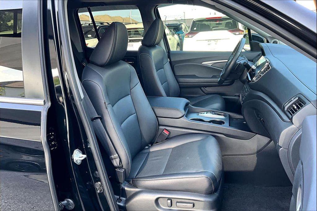 used 2024 Honda Ridgeline car, priced at $35,995