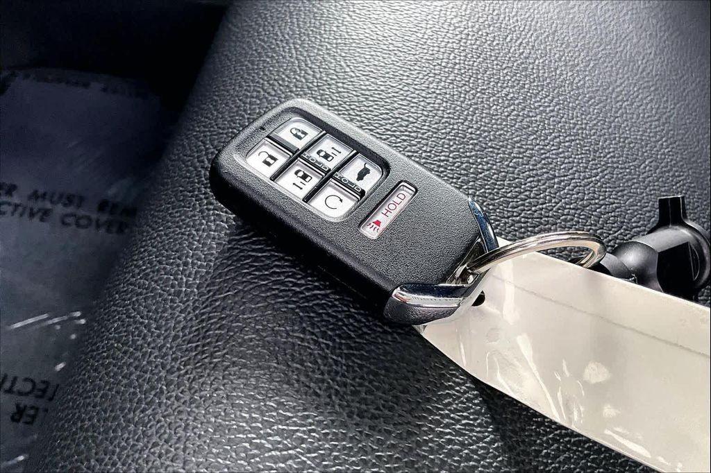 used 2024 Honda Odyssey car, priced at $36,946