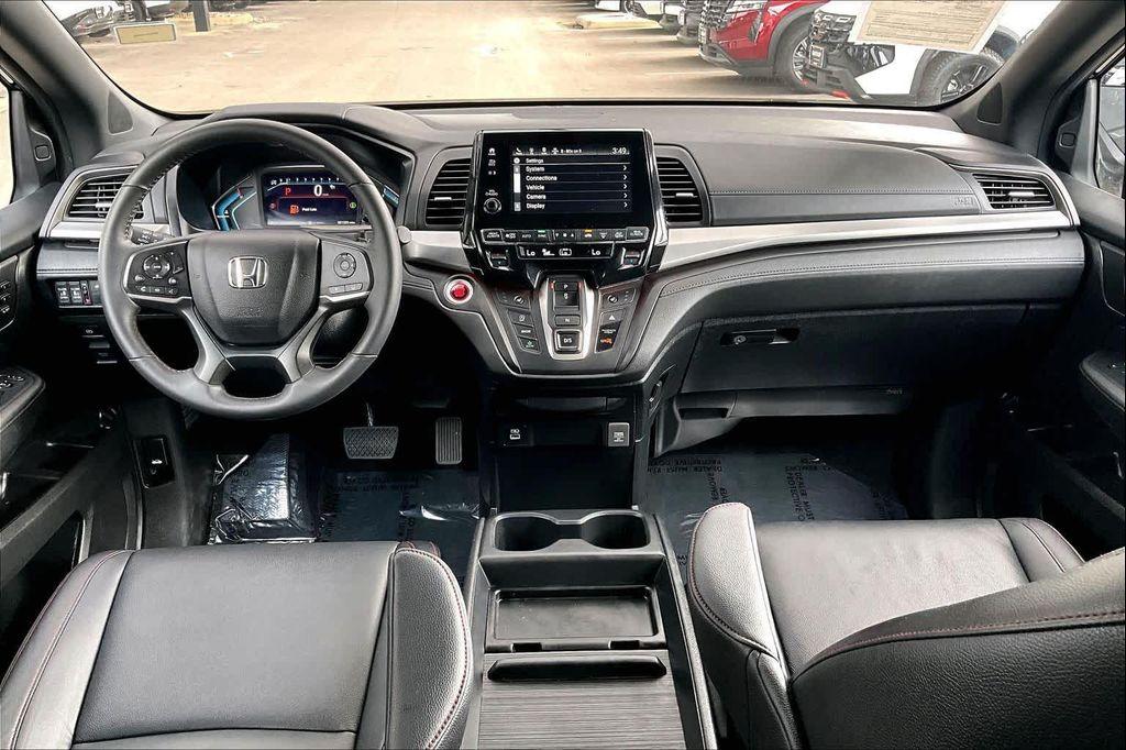 used 2024 Honda Odyssey car, priced at $36,946