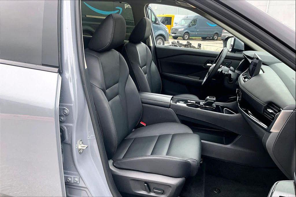 used 2025 Nissan Rogue car, priced at $33,471