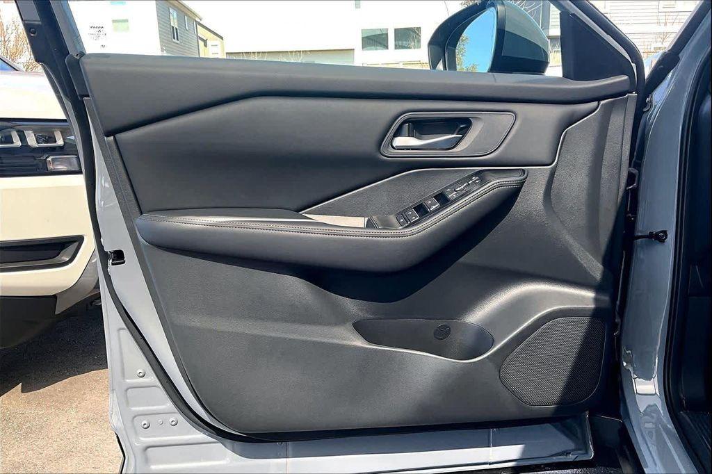 new 2026 Nissan Rogue car, priced at $29,675