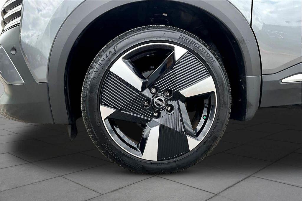 used 2025 Nissan Kicks car, priced at $25,862