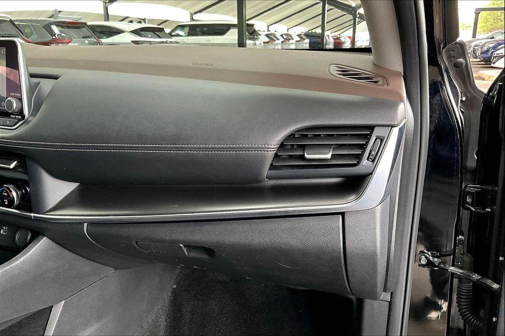 used 2023 Nissan Rogue car, priced at $22,425