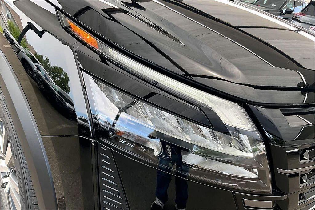 new 2026 Nissan Pathfinder car, priced at $41,885
