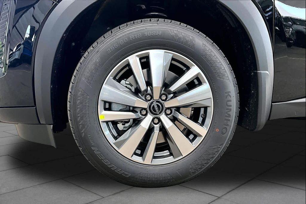 new 2026 Nissan Pathfinder car, priced at $41,885
