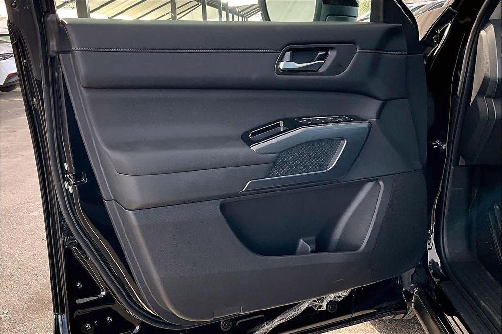 new 2026 Nissan Pathfinder car, priced at $40,835