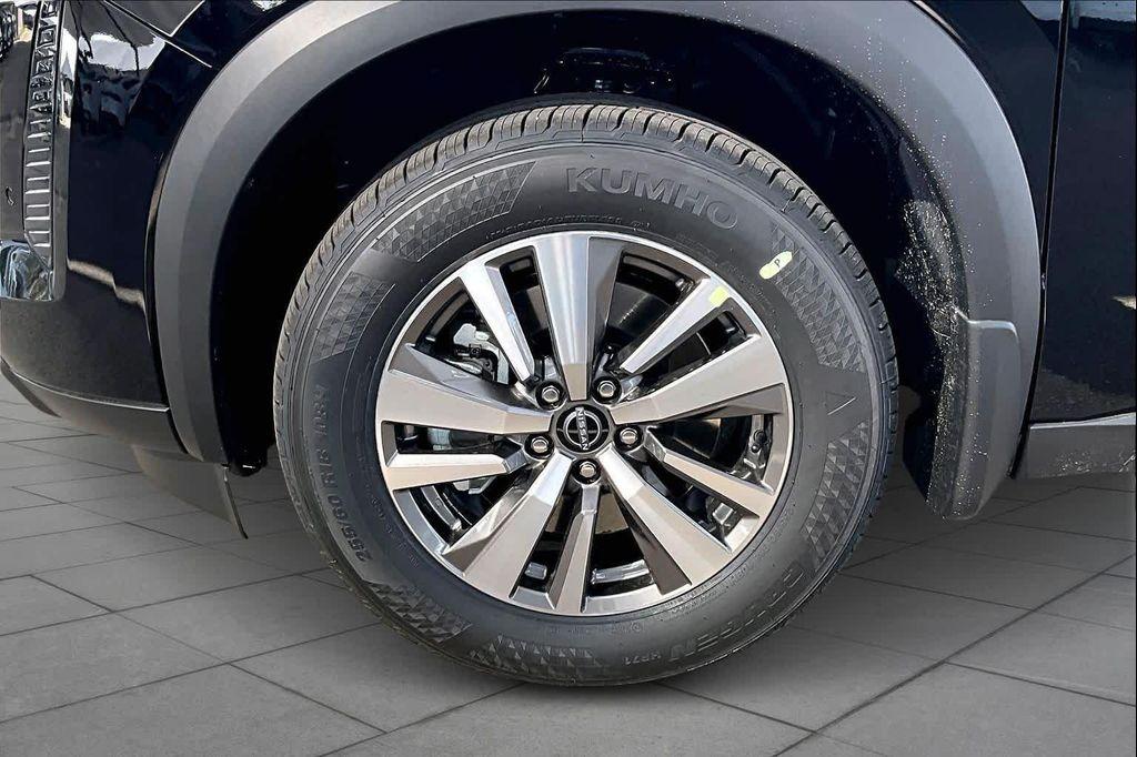 new 2026 Nissan Pathfinder car, priced at $40,835