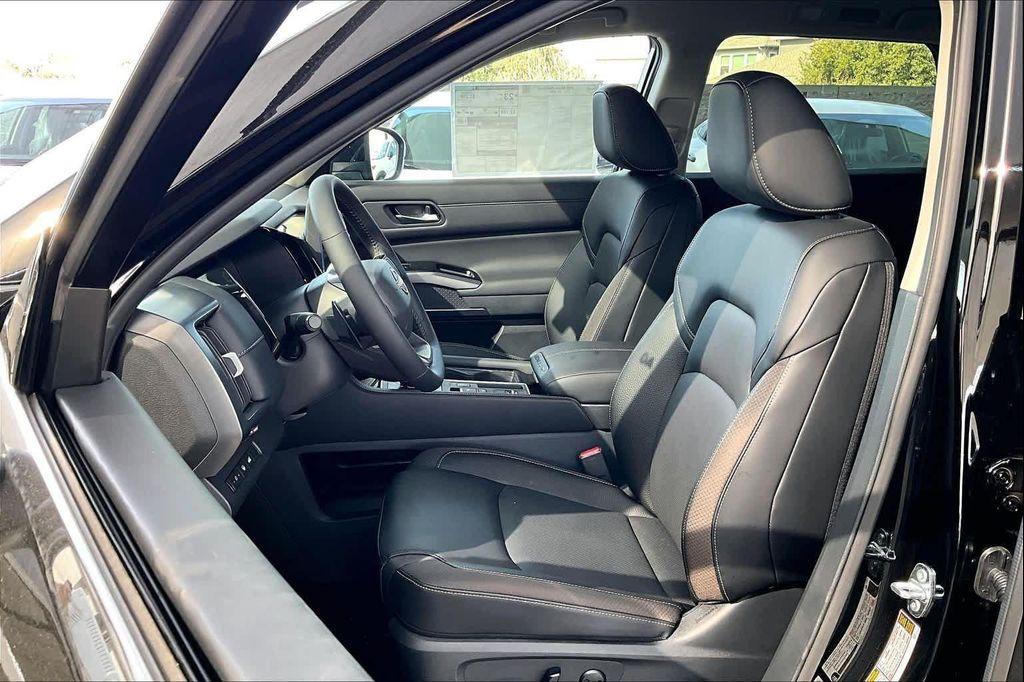 new 2026 Nissan Pathfinder car, priced at $40,835