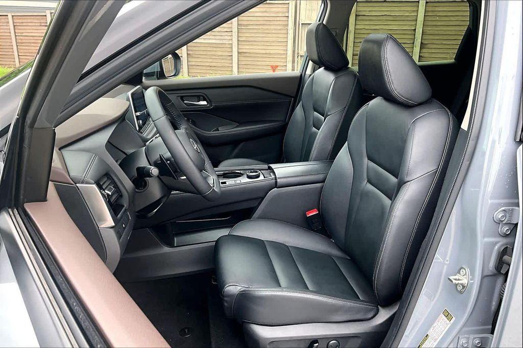 used 2023 Nissan Rogue car, priced at $28,874