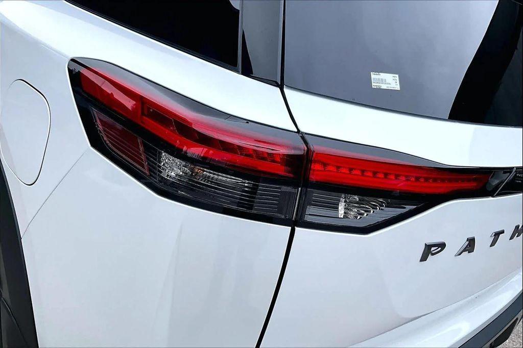 new 2026 Nissan Pathfinder car, priced at $42,335