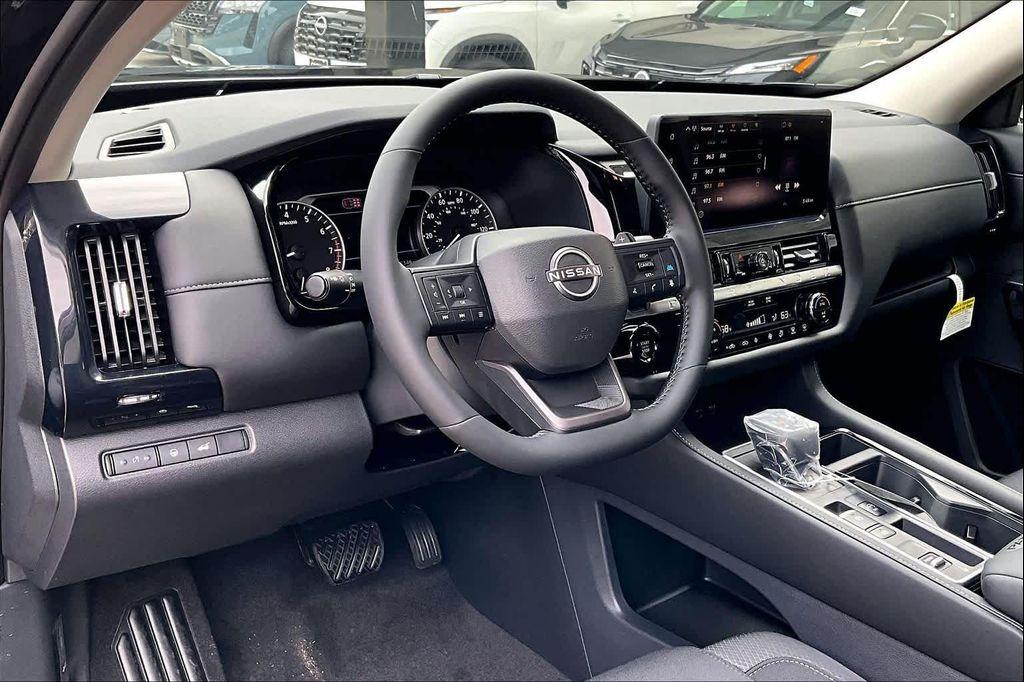 new 2026 Nissan Pathfinder car, priced at $39,665