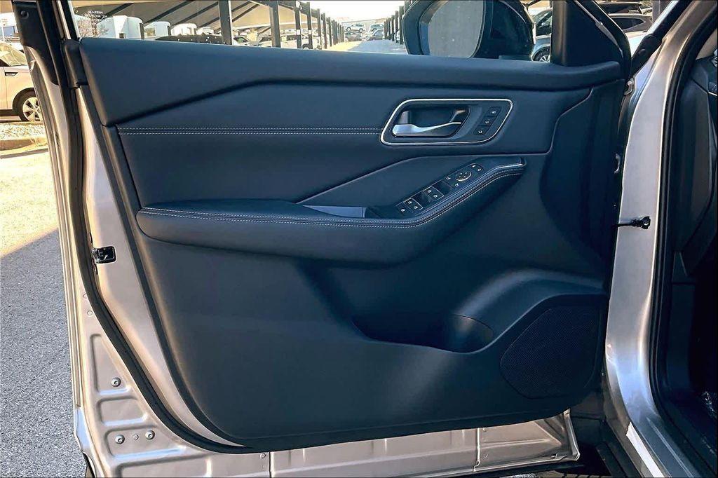 new 2026 Nissan Rogue car, priced at $37,689