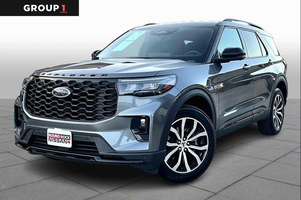 used 2025 Ford Explorer car, priced at $34,979