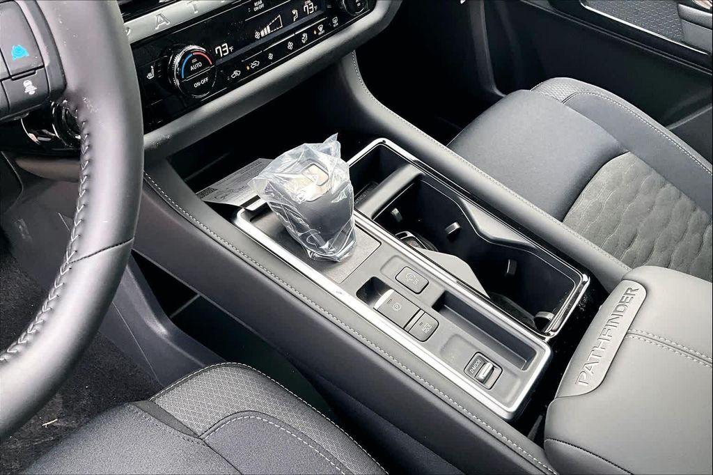 new 2026 Nissan Pathfinder car, priced at $39,235