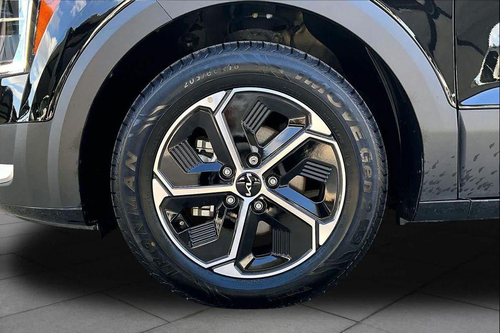 used 2024 Kia Niro car, priced at $27,685