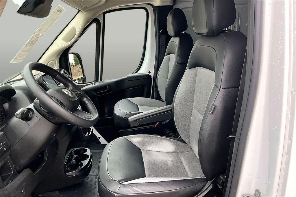 used 2024 Ram ProMaster 2500 car, priced at $35,124