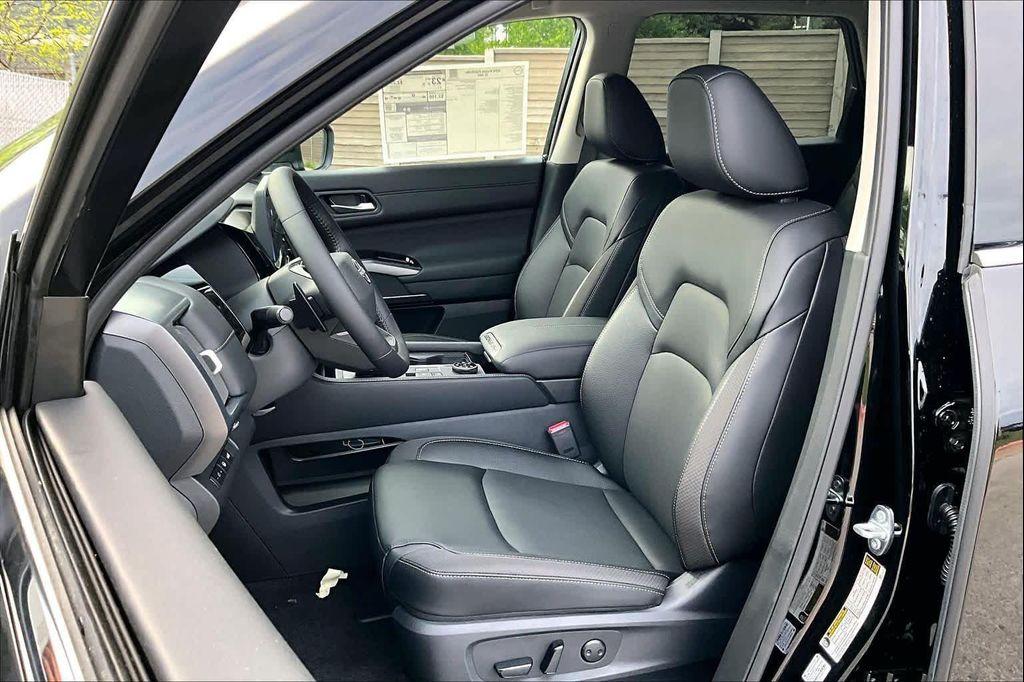 new 2026 Nissan Pathfinder car, priced at $43,450