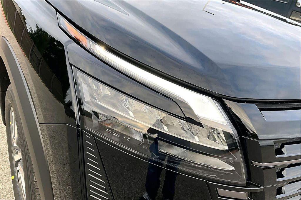 new 2026 Nissan Pathfinder car, priced at $43,450