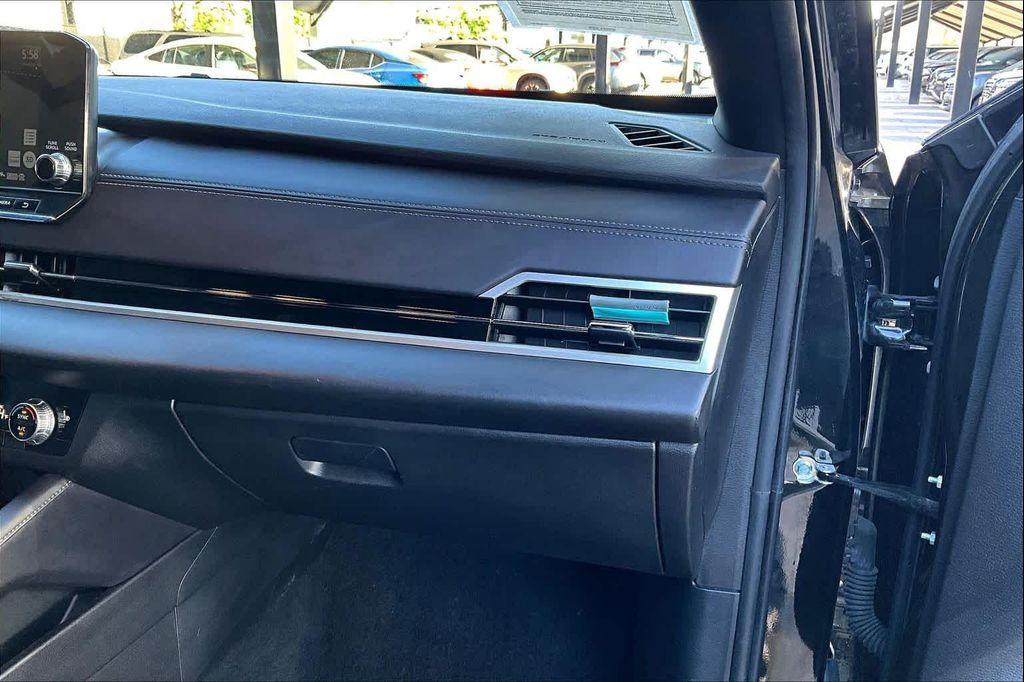 used 2023 Mitsubishi Outlander car, priced at $19,887