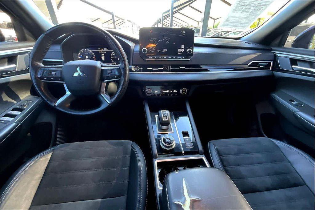 used 2023 Mitsubishi Outlander car, priced at $19,887
