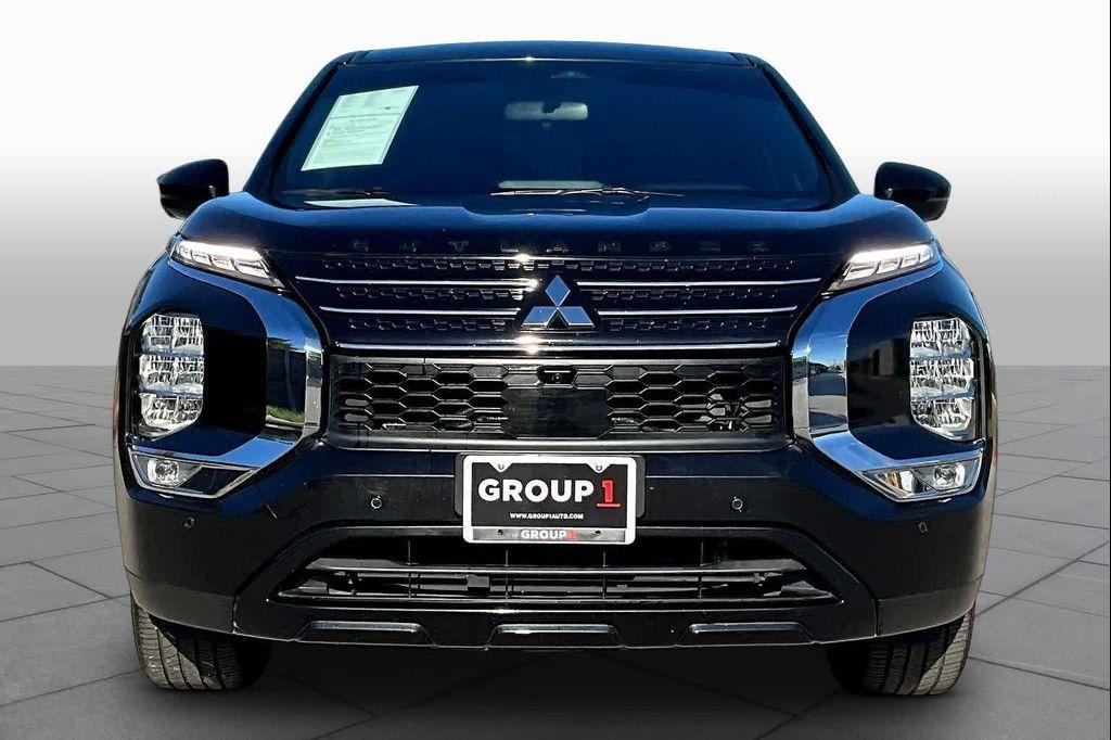 used 2023 Mitsubishi Outlander car, priced at $19,887