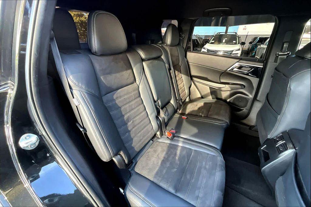 used 2023 Mitsubishi Outlander car, priced at $19,887