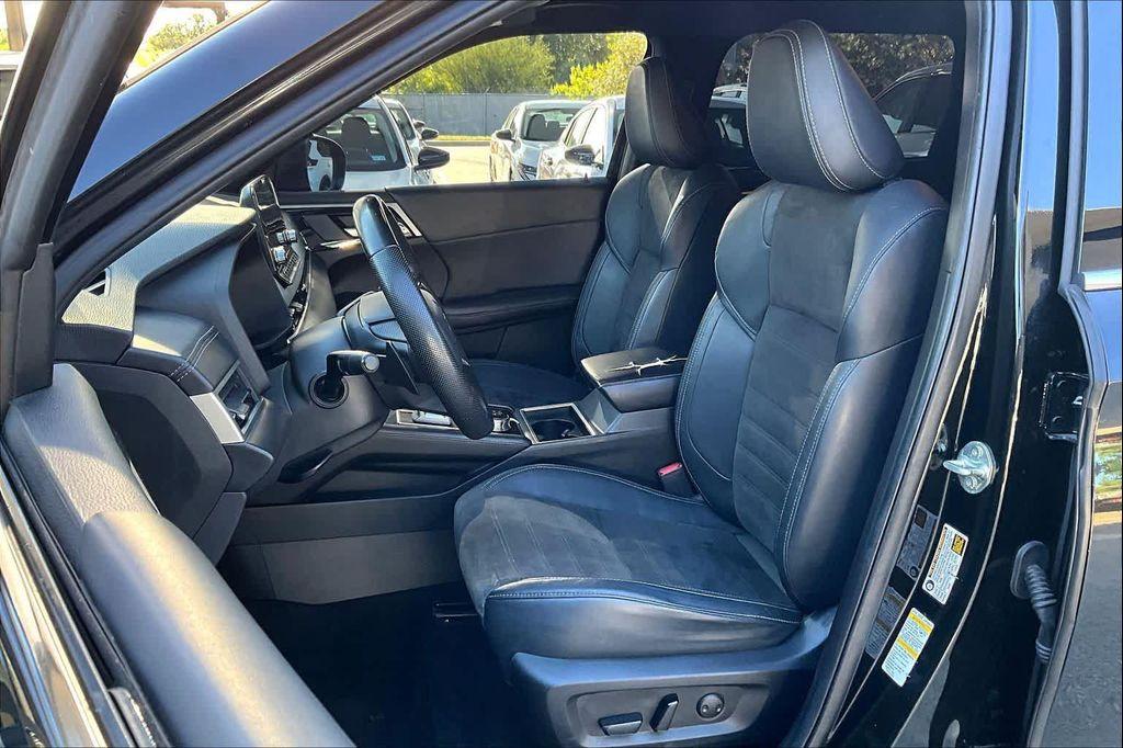 used 2023 Mitsubishi Outlander car, priced at $19,887