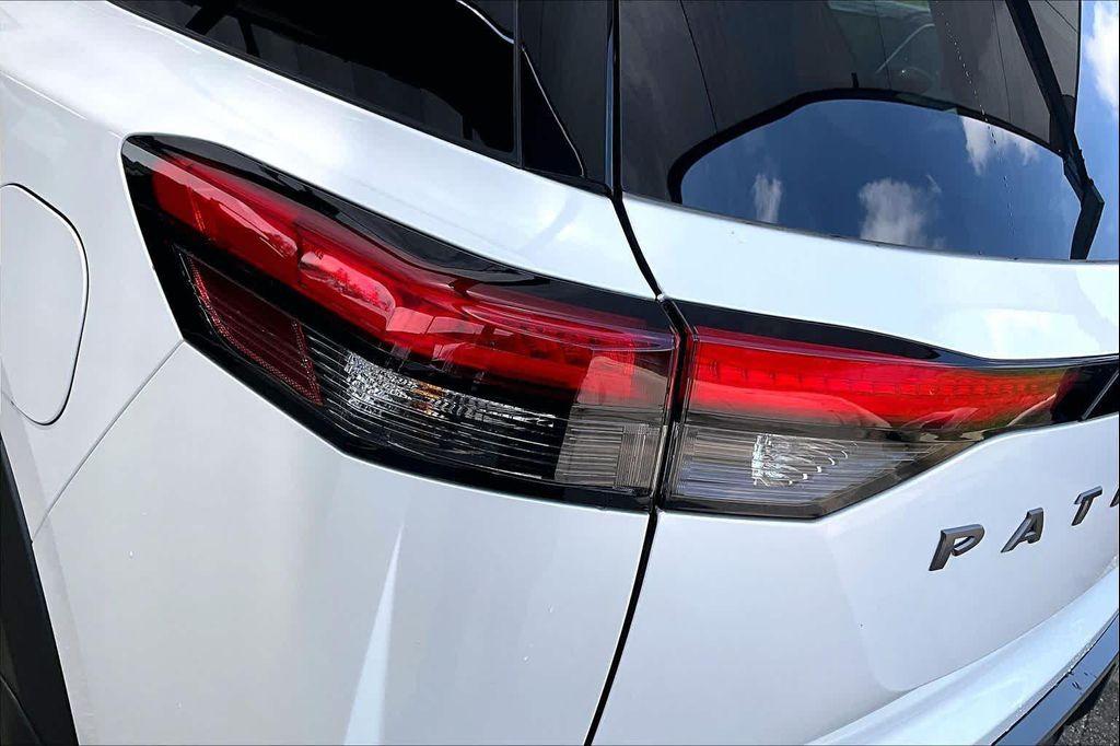 new 2026 Nissan Pathfinder car, priced at $50,115