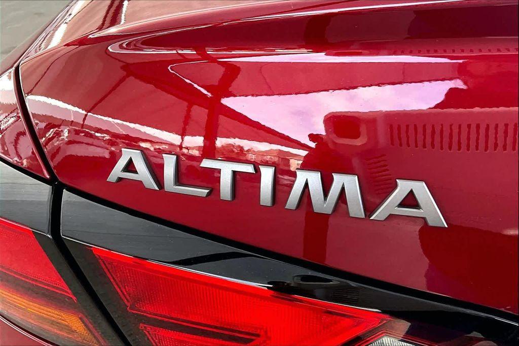 used 2023 Nissan Altima car, priced at $21,887