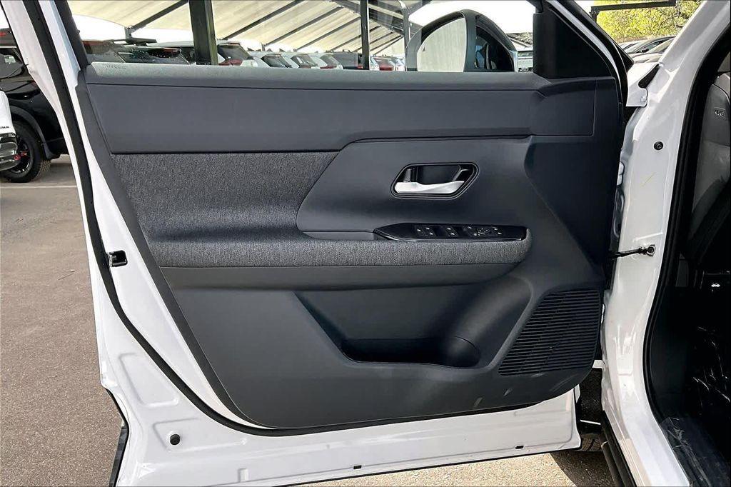 new 2026 Nissan Kicks car, priced at $26,085