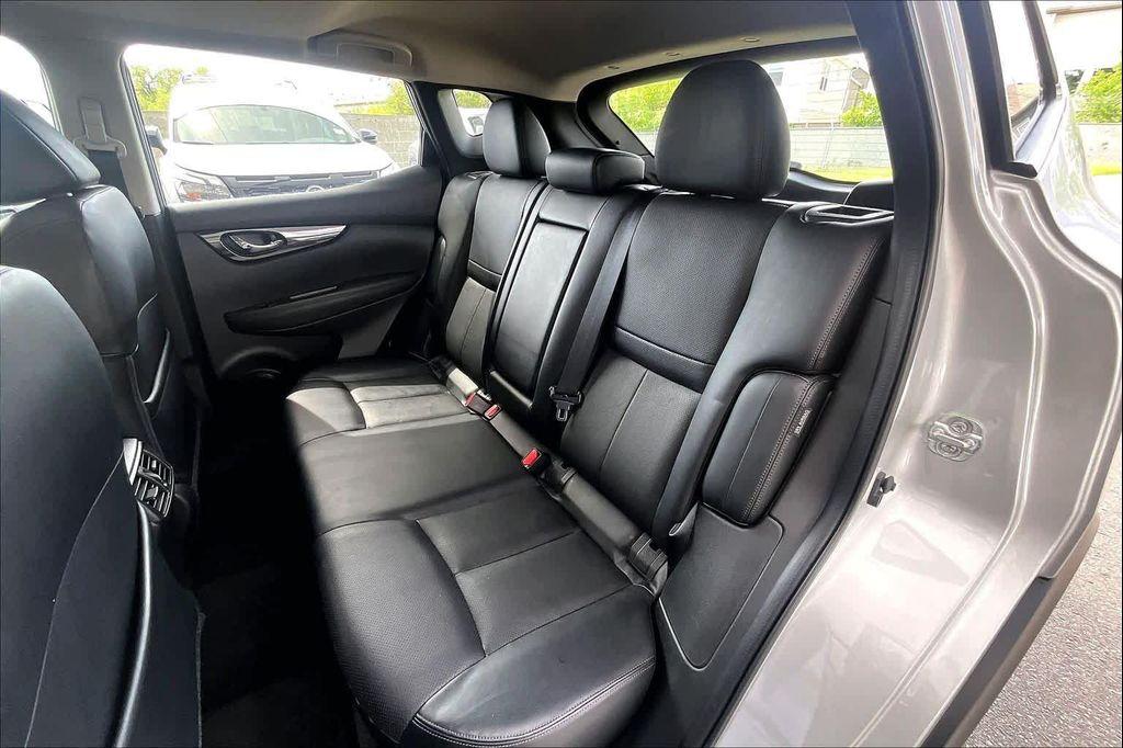 used 2022 Nissan Rogue Sport car, priced at $23,858