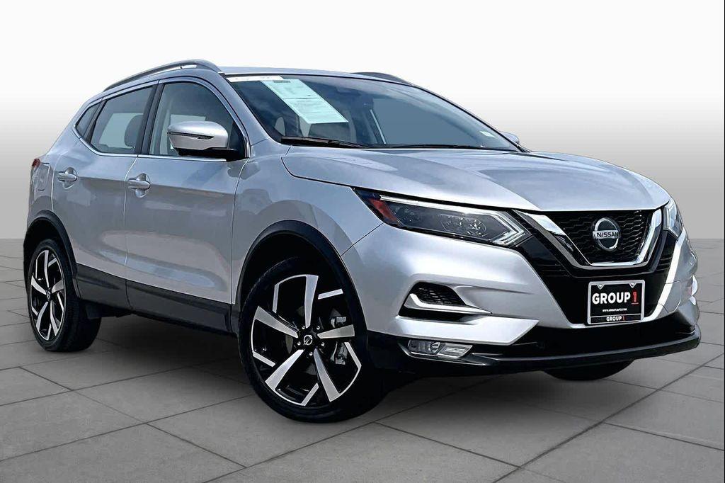 used 2022 Nissan Rogue Sport car, priced at $23,858