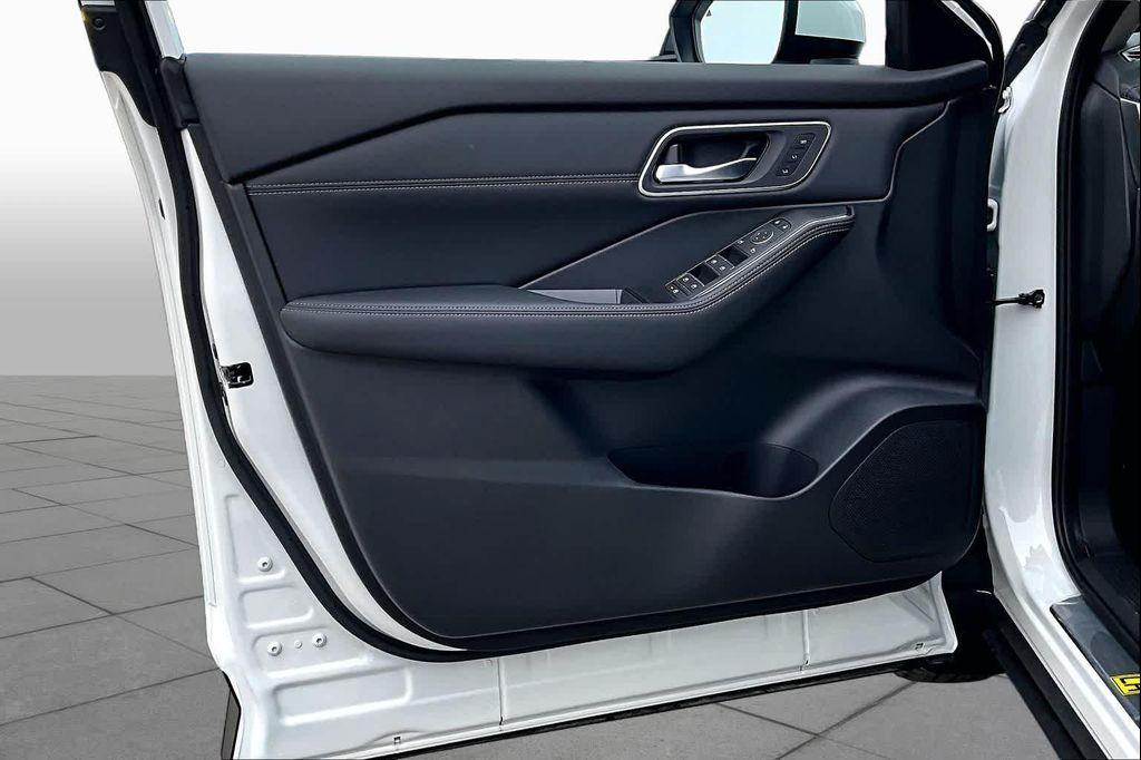 new 2026 Nissan Rogue car, priced at $39,525
