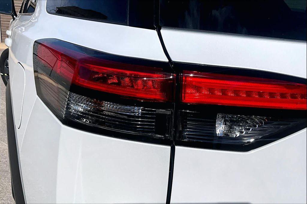 new 2026 Nissan Pathfinder car, priced at $41,960