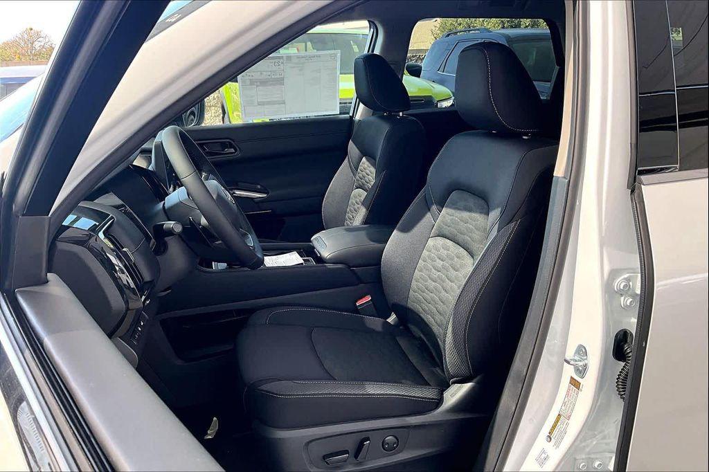 new 2026 Nissan Pathfinder car, priced at $41,960
