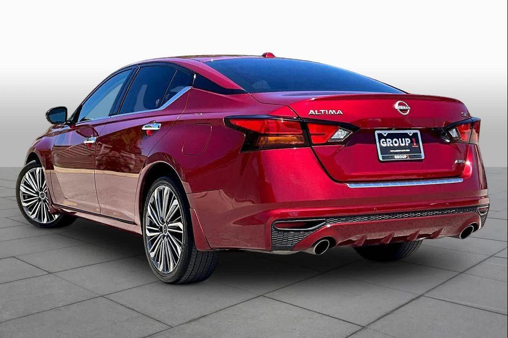 used 2023 Nissan Altima car, priced at $24,910