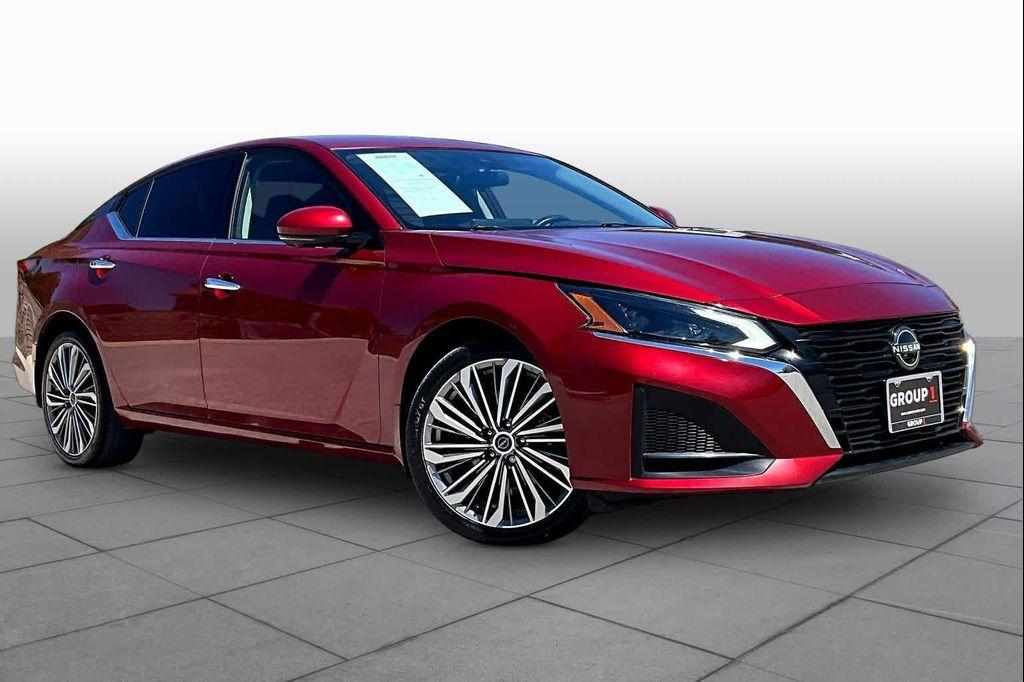 used 2023 Nissan Altima car, priced at $24,910