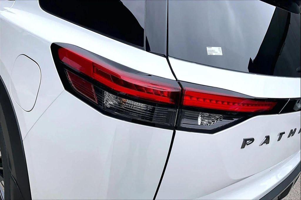 new 2026 Nissan Pathfinder car, priced at $50,165