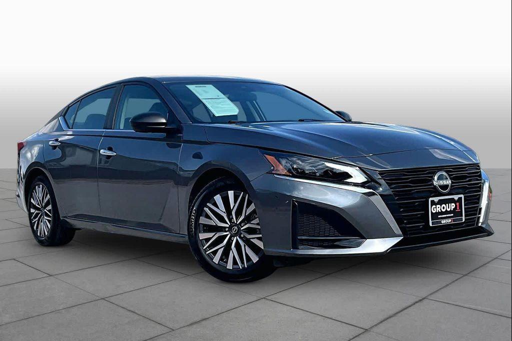 used 2025 Nissan Altima car, priced at $21,900