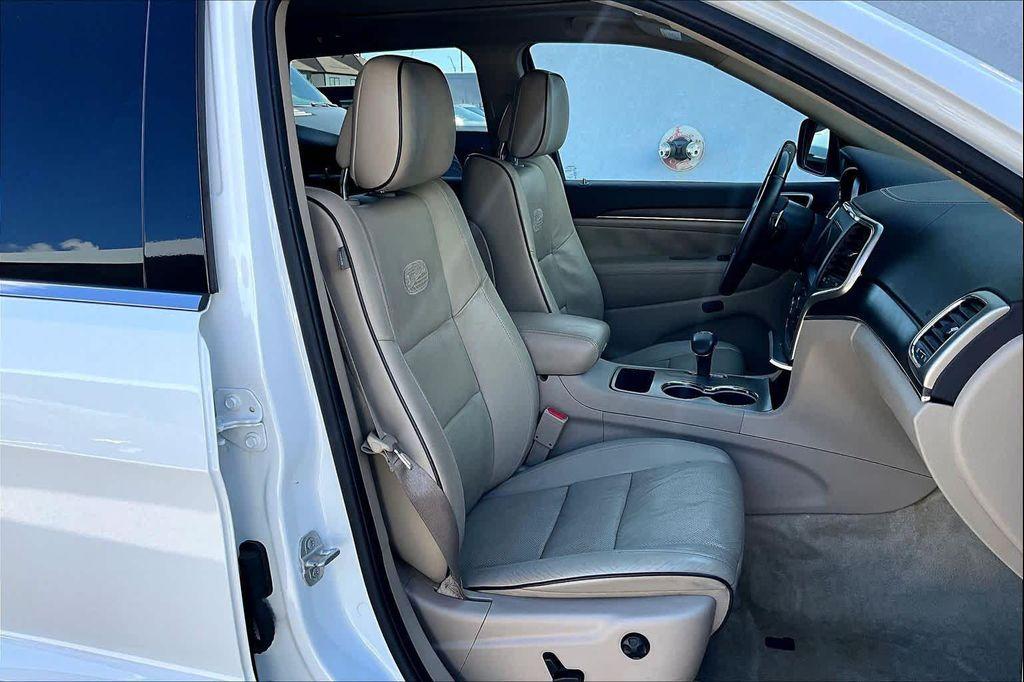 used 2015 Jeep Grand Cherokee car, priced at $10,875