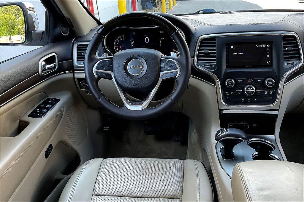 used 2015 Jeep Grand Cherokee car, priced at $10,875