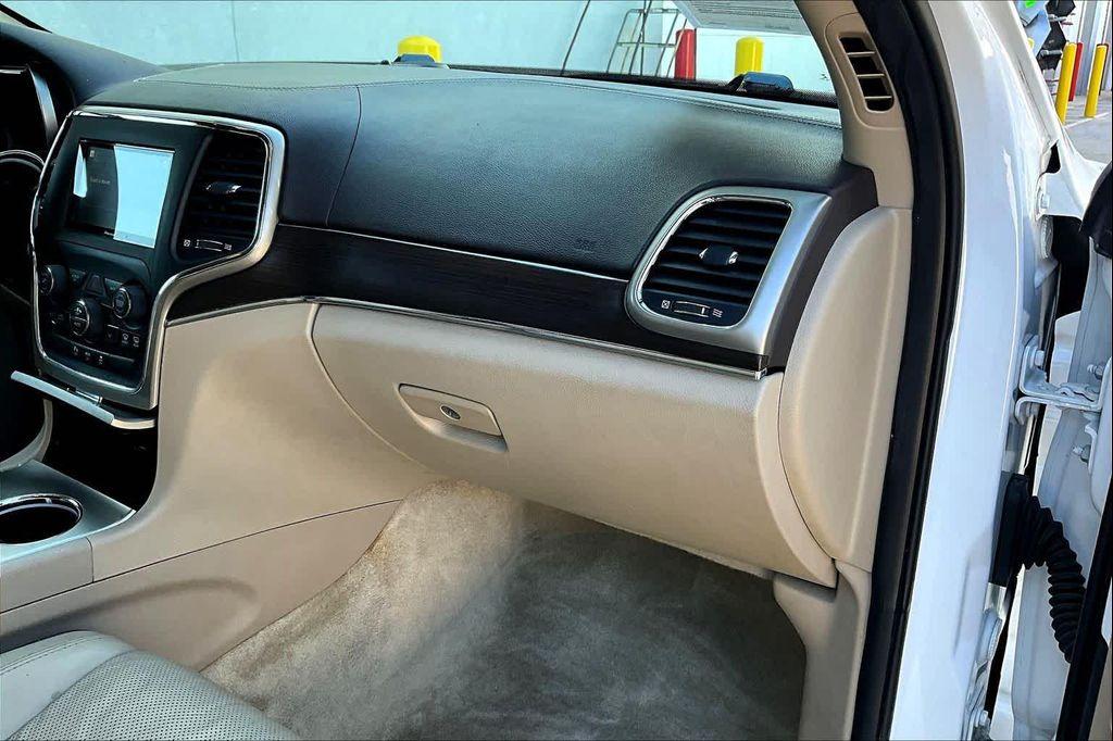 used 2015 Jeep Grand Cherokee car, priced at $10,875