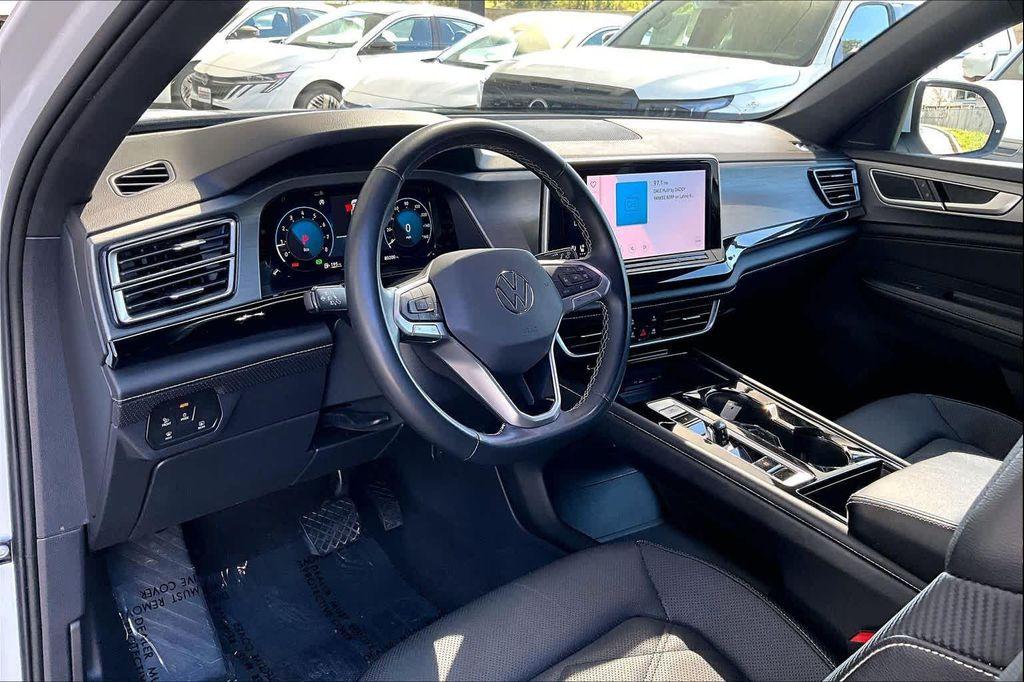 used 2024 Volkswagen Atlas Cross Sport car, priced at $25,978