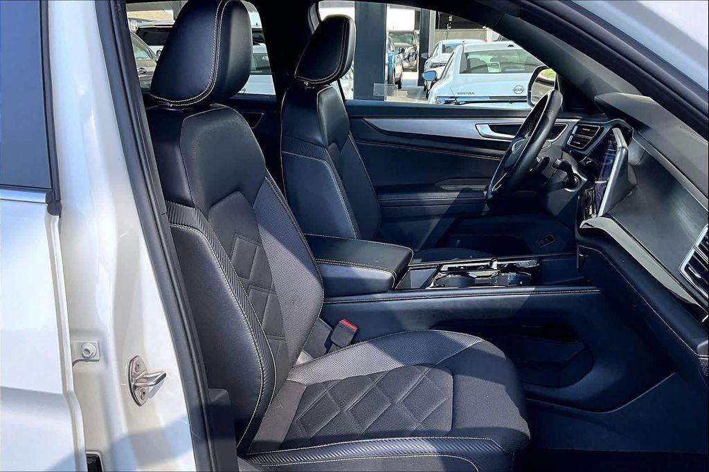 used 2024 Volkswagen Atlas Cross Sport car, priced at $25,978