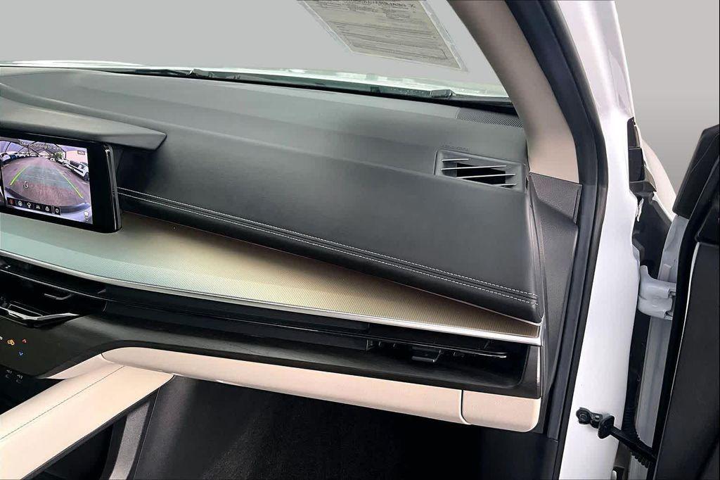 used 2025 Nissan Murano car, priced at $35,500