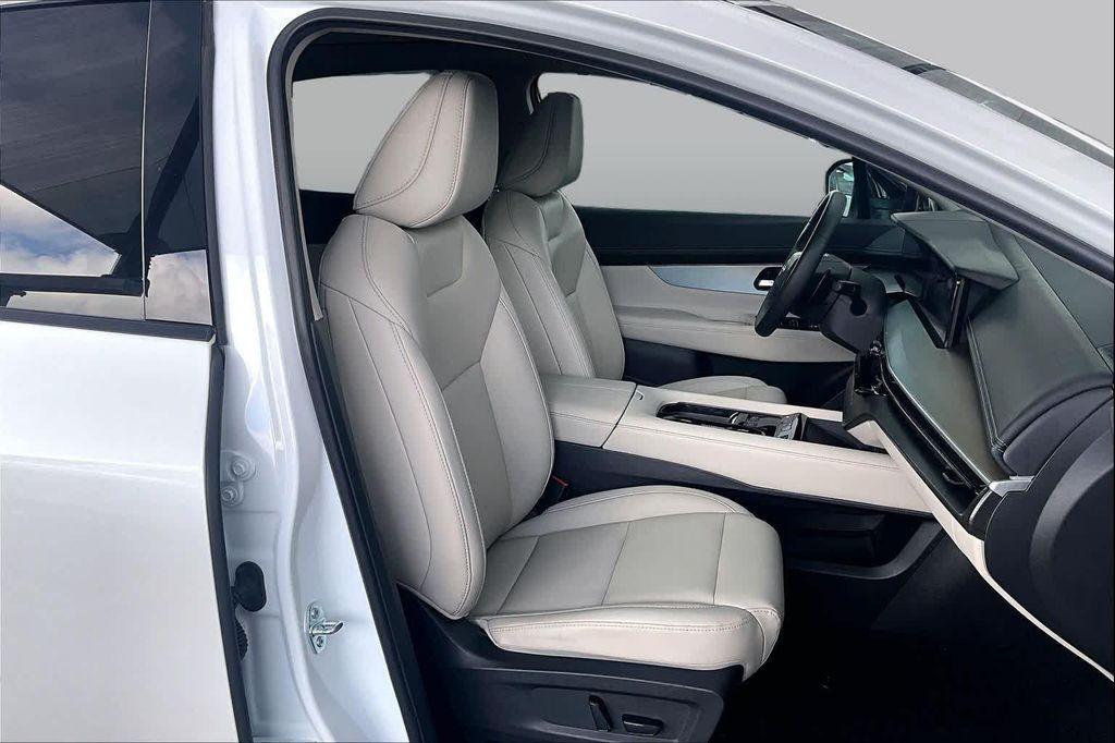 used 2025 Nissan Murano car, priced at $35,500