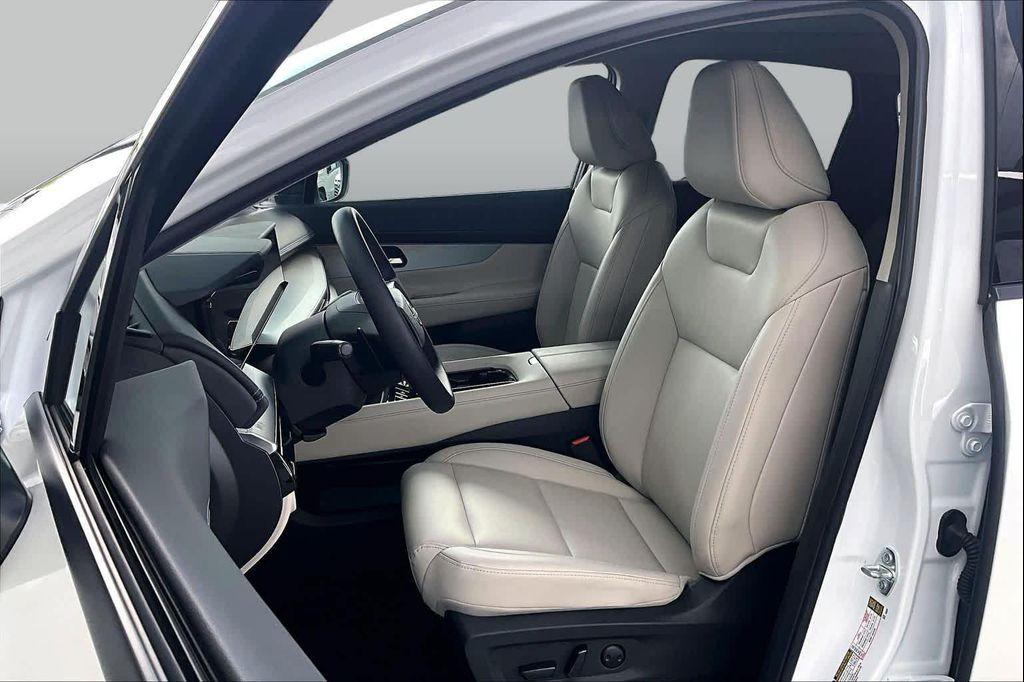 used 2025 Nissan Murano car, priced at $35,500
